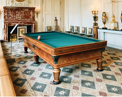 Carom billiards table
